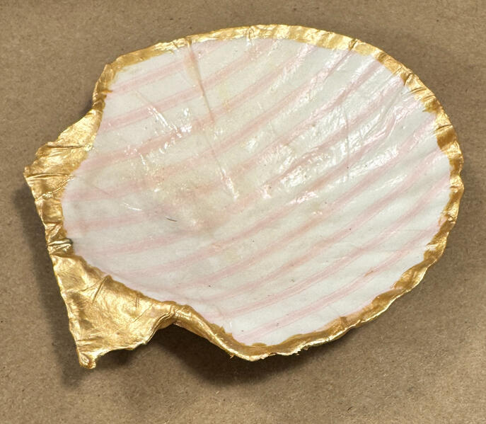 Untitled scallop ring dish
